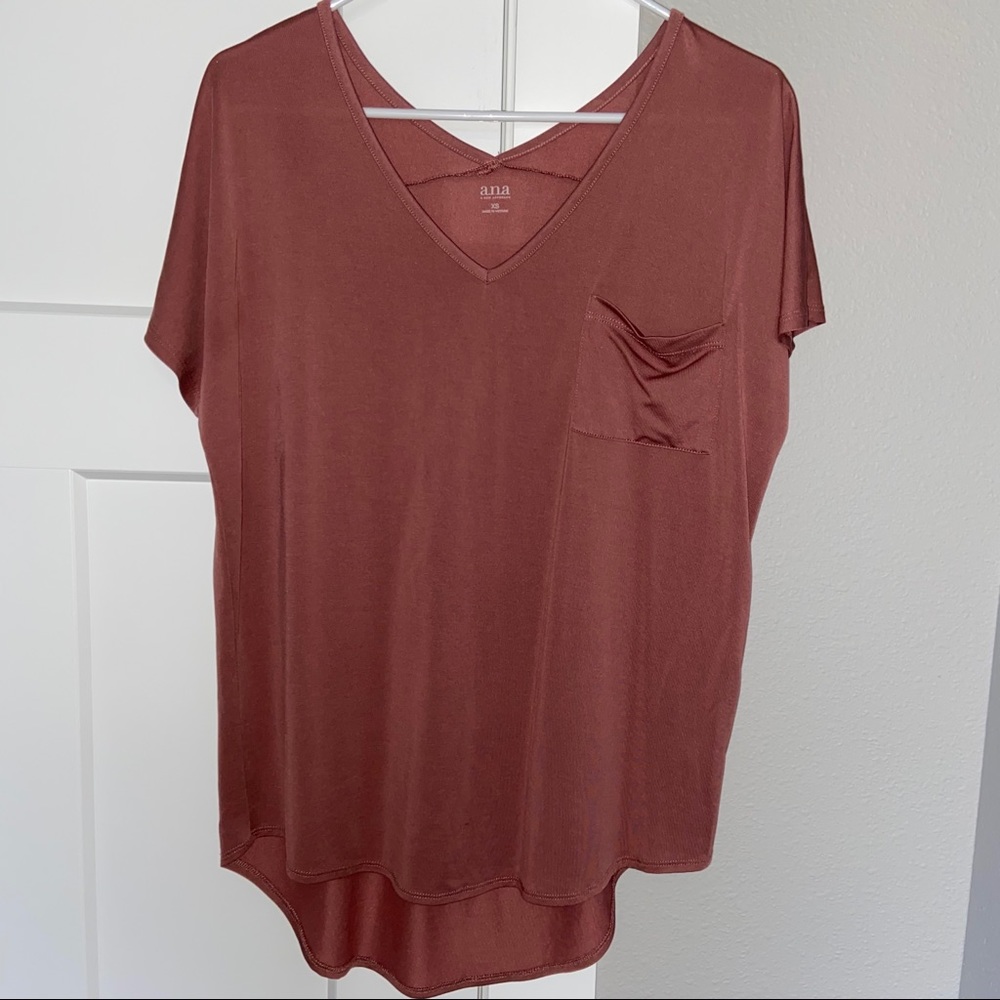 A.N.A rose pocket tee
